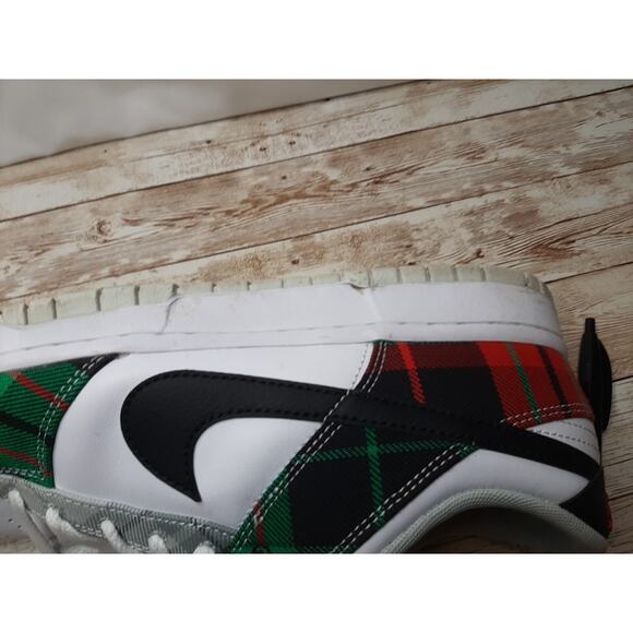 NIKE DUNK LOW "Tartan Plaid" RETRO PRM MENS SIZE 10 DV0827-100 - Picture 14 of 16